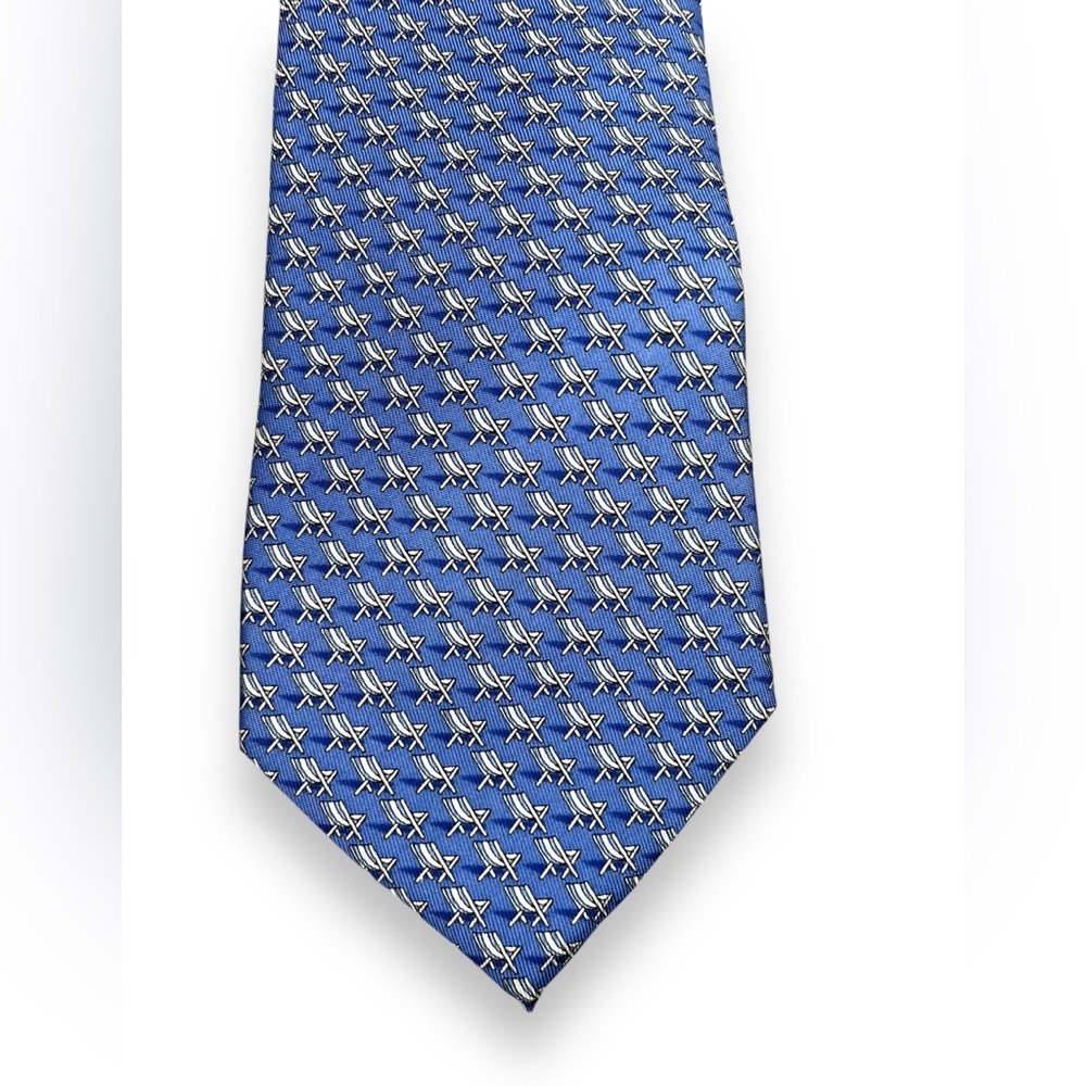 Vineyard Vines Mens Blue Beach Chair Print Silk Tie